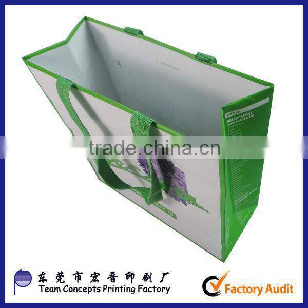 gift paper bags and boxes