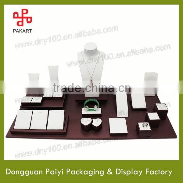 Lxury elegant wooden jewelry displlay