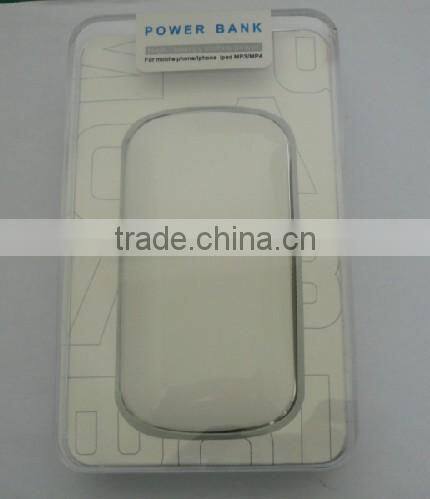 Shenzhen factory Private power banks, 4400MAH-5200MAh Customize capacity mobile charger Pink color portable power bank for Lady