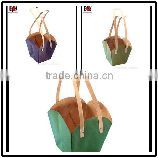 Wholesale ornament kraft paper gift packaging box with ribbon