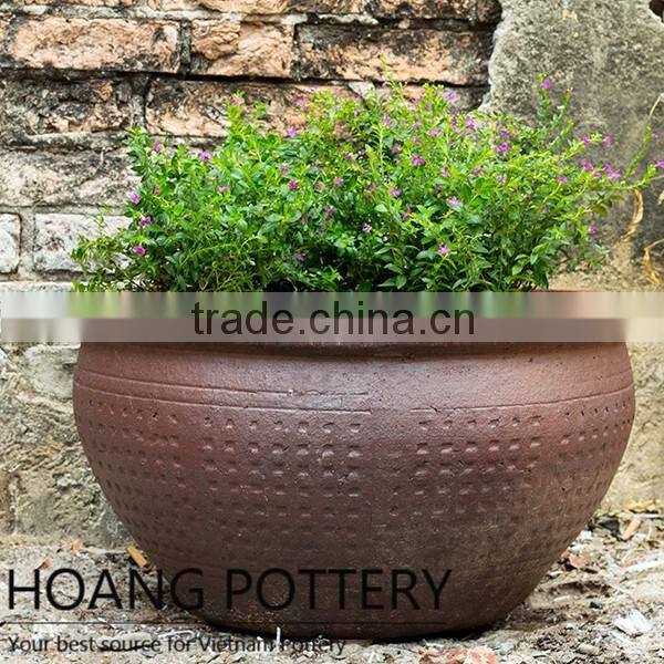 Impress Dark Clay Pots From Vietnam