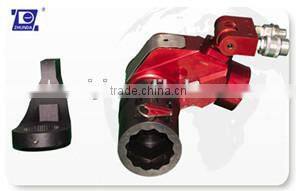 HYDRAULIC TORQUE WRENCH WITH ELONGATOR (Accuracy: +/-3%)