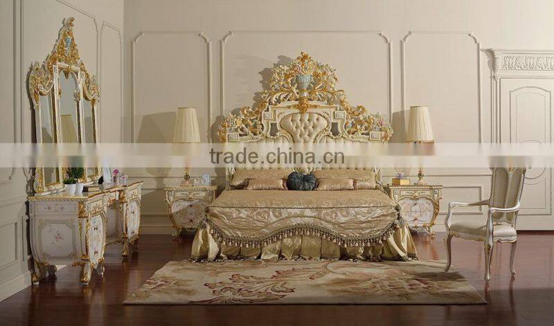 European Italian Designed Royal Palace Furniture Set, Elegant Bouquet with Vase Decorated Bedroom Furniture Set