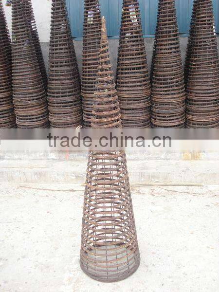 Wicker garden decoration --- flower stand & planter