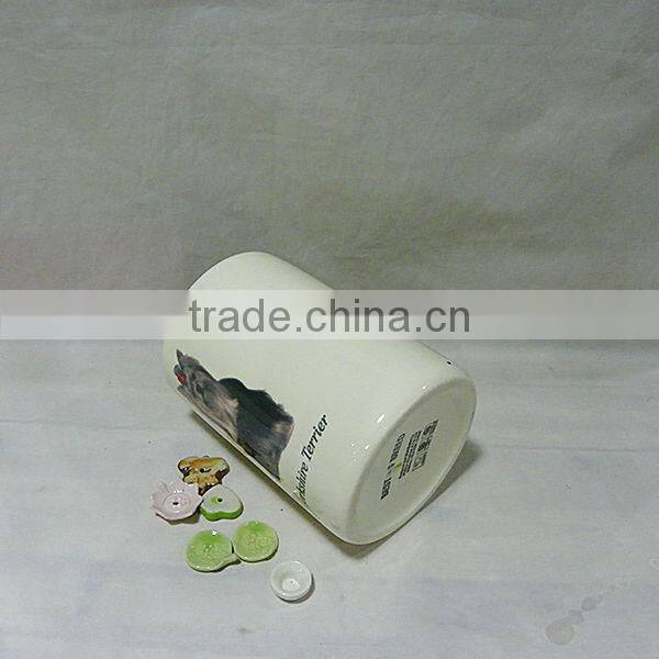 Painting ceramic Treat Jar