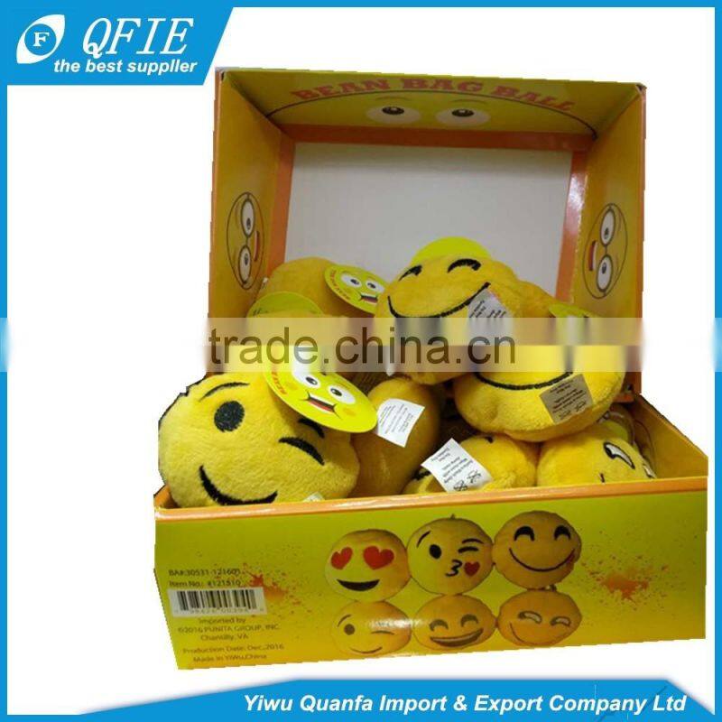 Wholesale 5cm emoji keychain for capsule vending machine