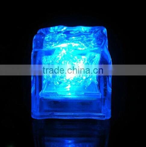 Bar Glow Ice Cube
