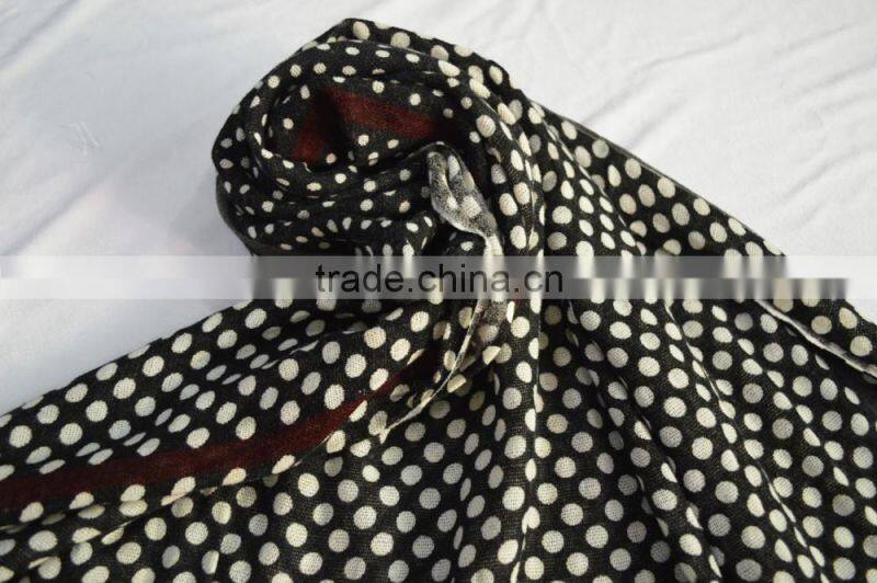 Fashion top popular ladies printed dot acrylic mixed cashmere shawl for winter