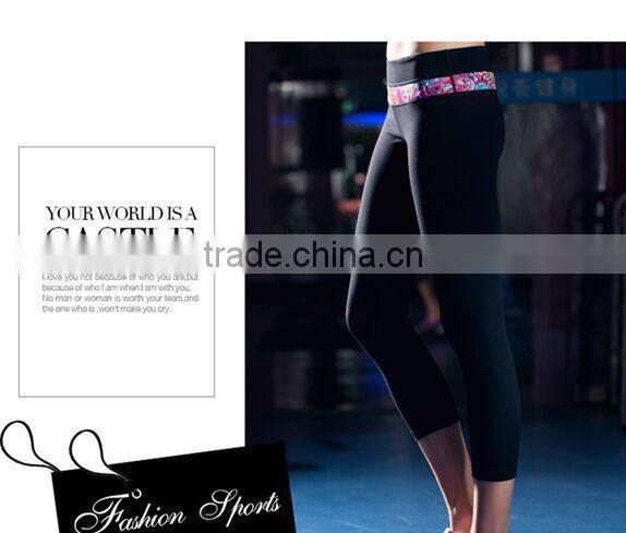 Wholesale women's custom slim fiting yoga wear/sports wear