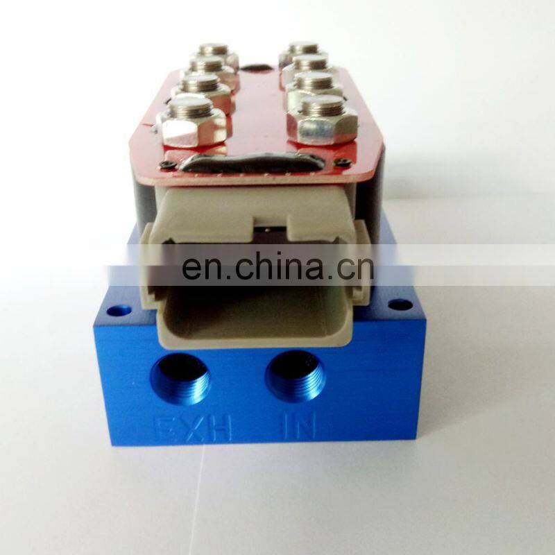 Eight connected solenoid valve group of pneumatic suspension system for automobile