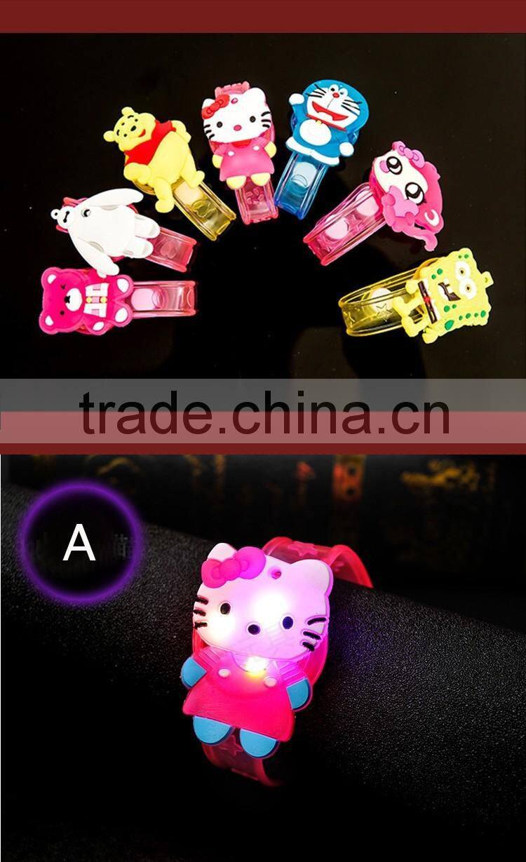 Hot Sell kids Gifts Cartoon Dolphin Design Flashes LED Flashing Bracelet