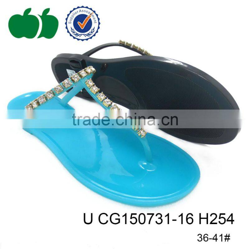 2015 popular beuatiful lady cheap pvc slipper with diamond