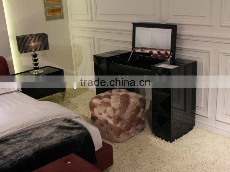 Fabric dressing stool with crystal buttons (LS-301A & B)