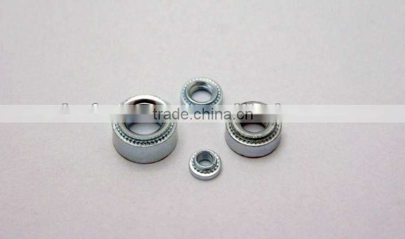 Self clinching PEM nut