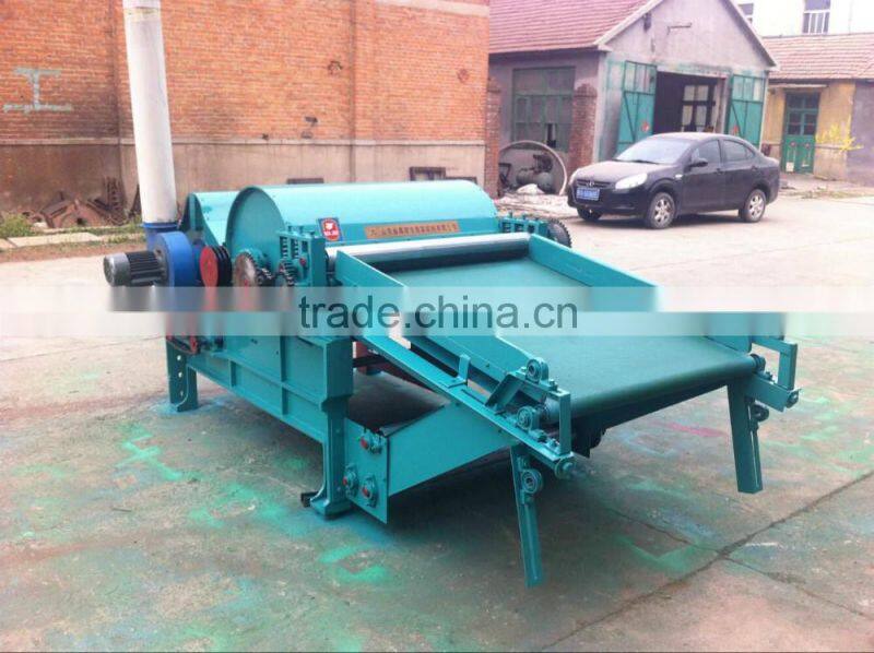 Nonwoven yarn waste recycling machine and opening machine