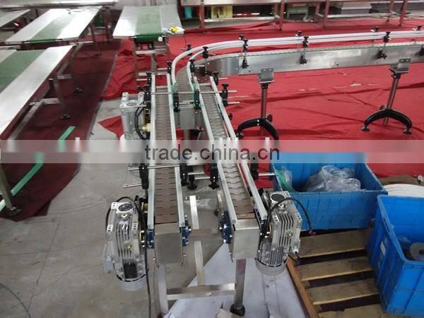 Bottle water production line flat top chain conveyor