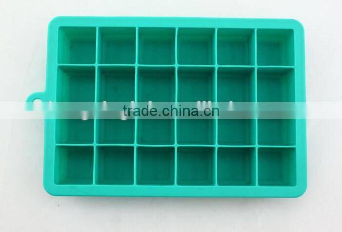 Popular item in summer wholesale silicone ice cube tray 24 grid