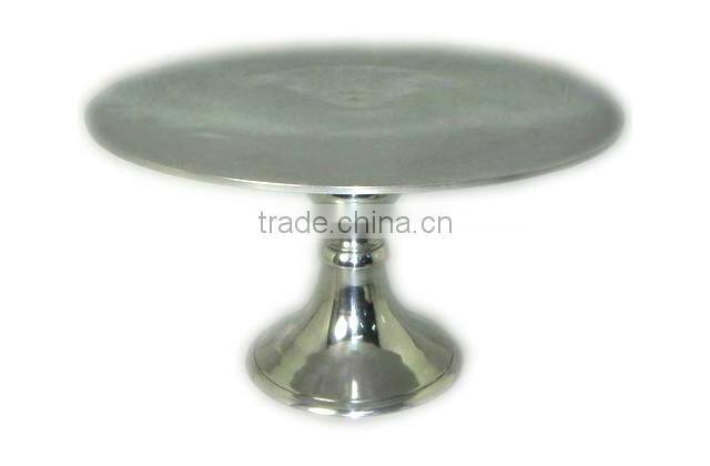 Embossed royal cake stand for wedding decoration