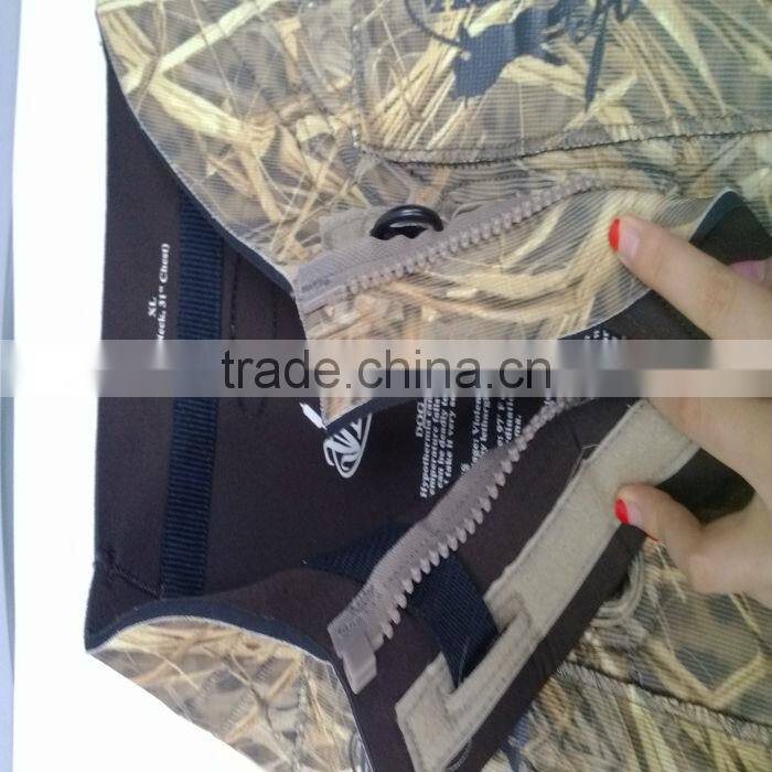 Realtree Camouflage Neoprene North-face Dog Coats and Jackets