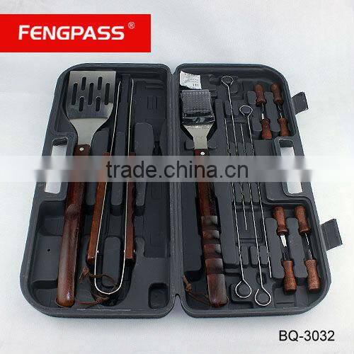 High Grade 4pcs BBQ set with bamboo handle BQ-3049