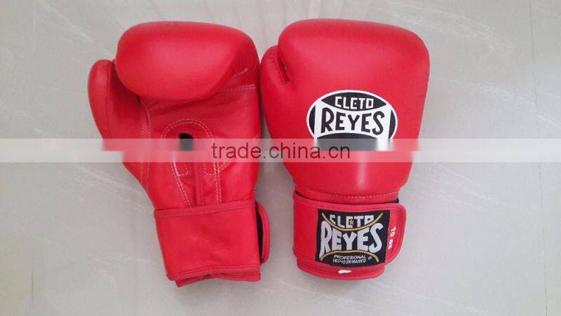 Professional Boxing Gloves Injection mold foam padding