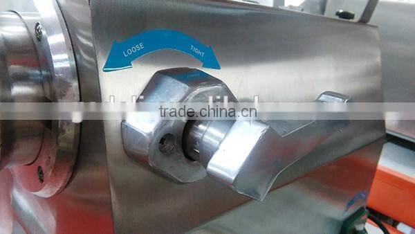 High efficiency 220V Electric meat mincer, meat and bone mincer (ZQW-22c)