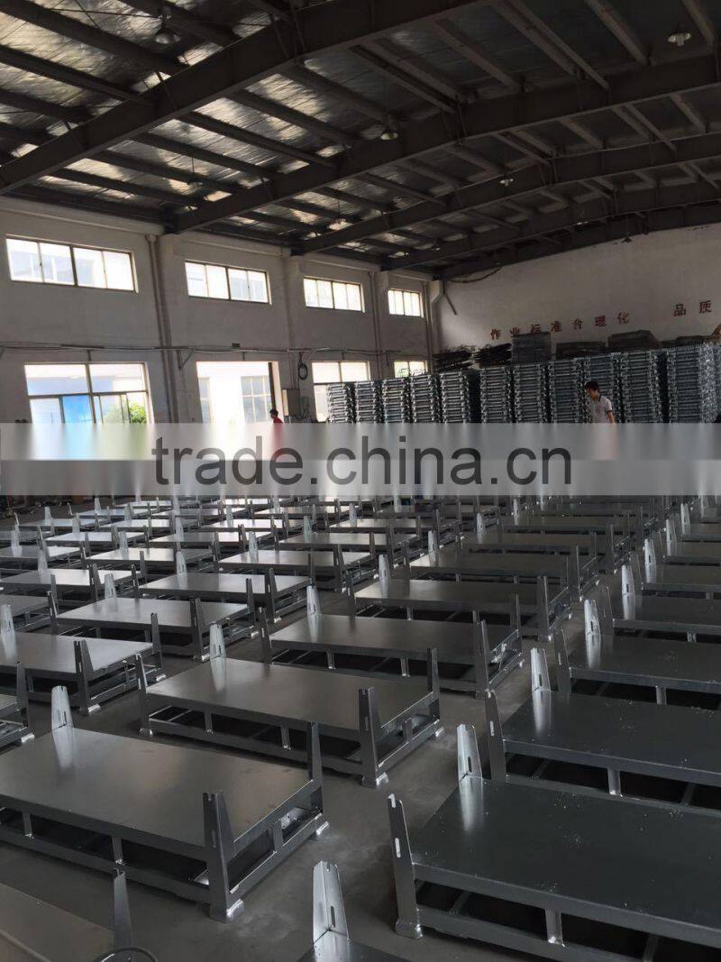 Mesh Wire Steel Pallet Storage Racks with casters