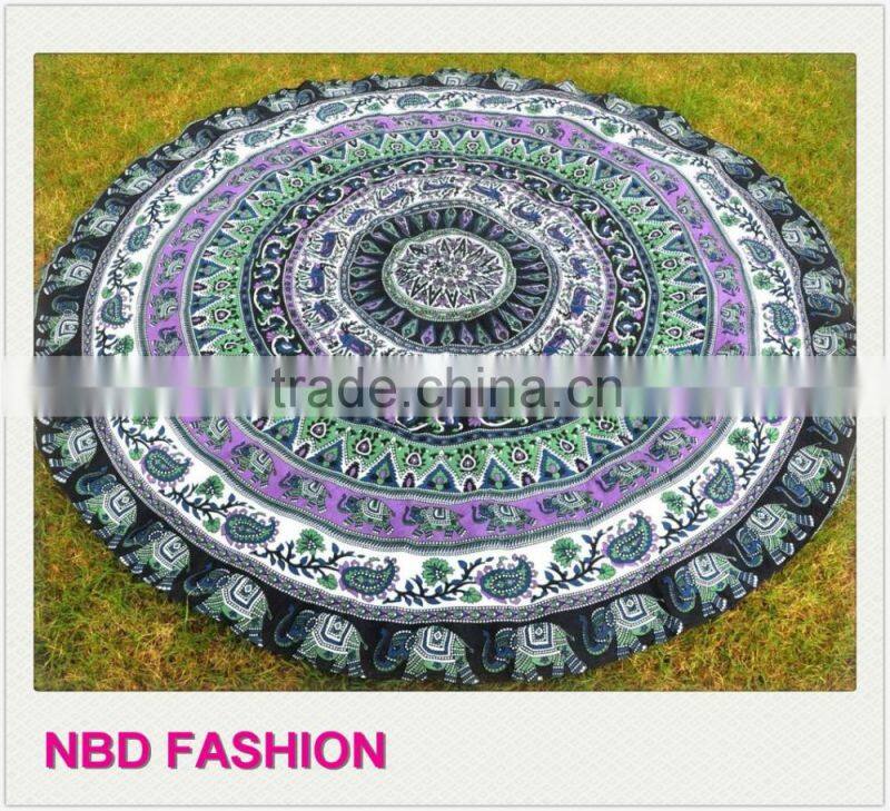 Latest Design Totem Round Beach Scarves Picnic Mat
