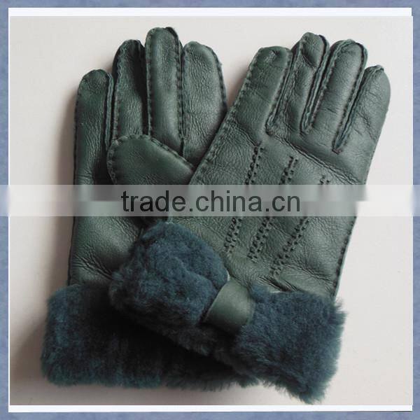 Wholesale Custom Green Fur Gloves and Mittens For Women