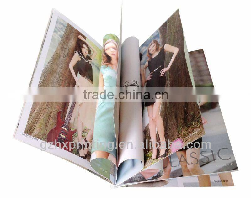 Full Color Printing Paper Brochure for Clothes Promotion Made In China