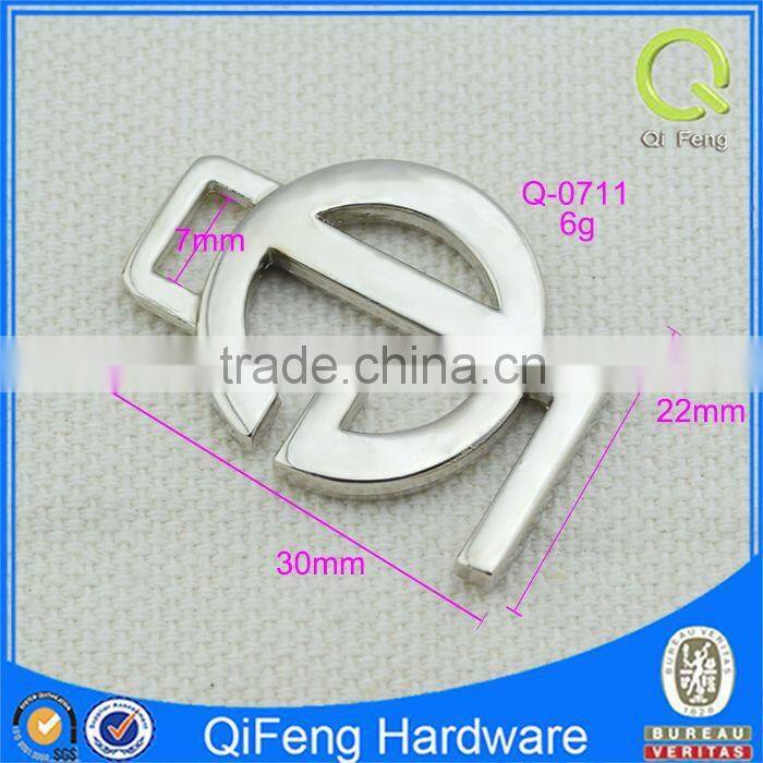 Q-0711 handbag metal label silver letters combination shape logo plate