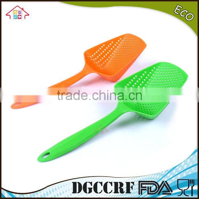 NBRSC High Heat Resistant large black Nylon Scoop Colander Slotted Spoon Strainer With Handle