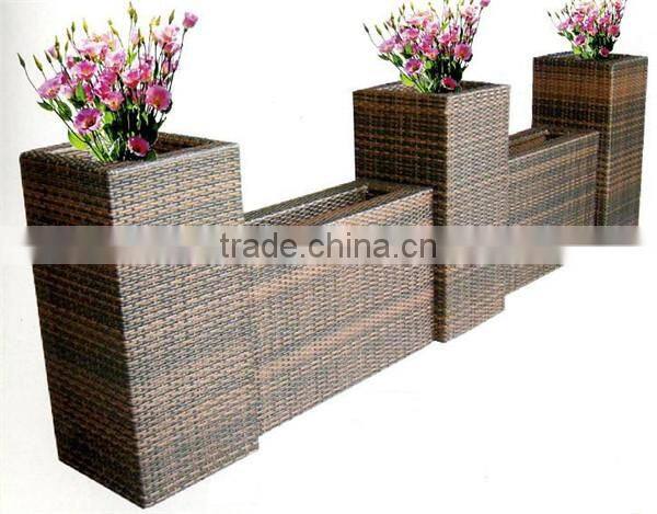 Nice and elegant wicker connected 5 pcs flower pot set
