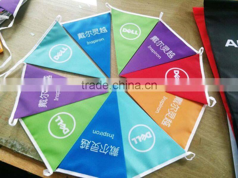 printed triangle string flag