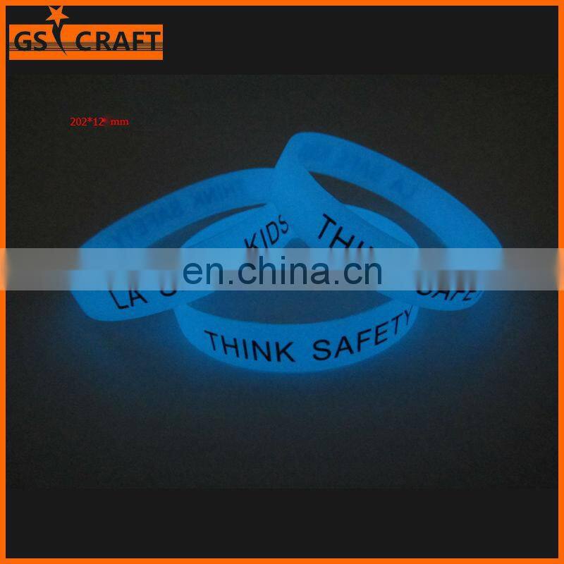 Custom Made glowing in dark Silicone Bracelet with printing in Any Color