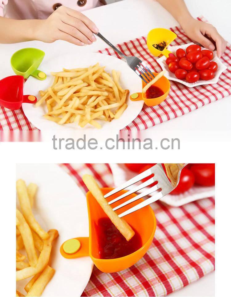 Seasoning Sauce dip bowl, cheap PP dip clip, potato chip clip