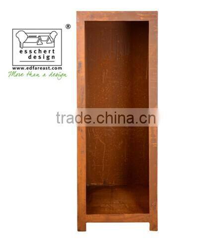 Outdoor rustic fire pit/ garden fire place