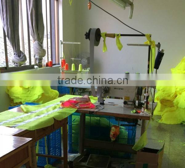 red adult reflective adjustable safety vest