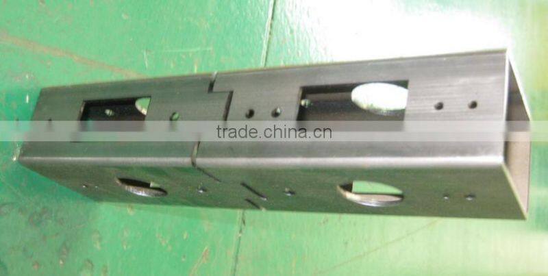 automatic cnc fiber laser cutting machine for metal pipes