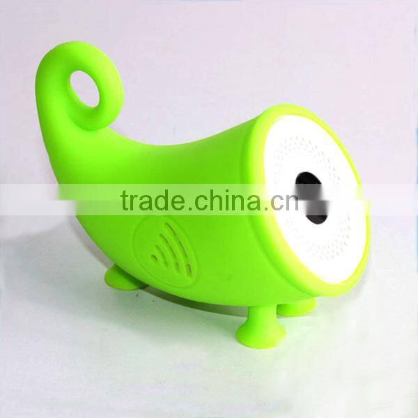 Mini bluetooth speaker for beat