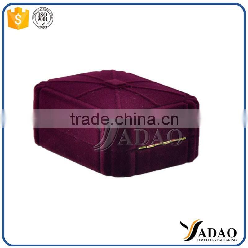 Customized with botton flocking velvet cover ring packaging box