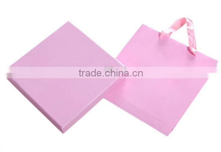 Good design for the pink paperboard gift box