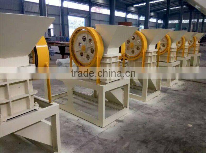 Top quality diesel small jaw crusher/small gold stone crusher with low price 2000 USD