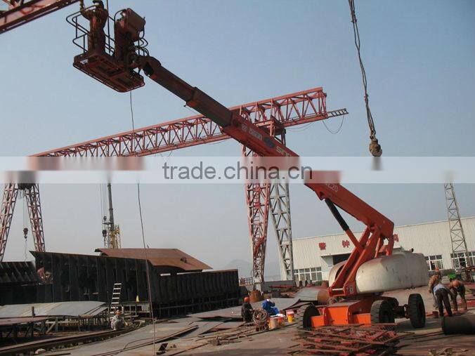 CANMAX TELESCOPIC BOOM LIFTS