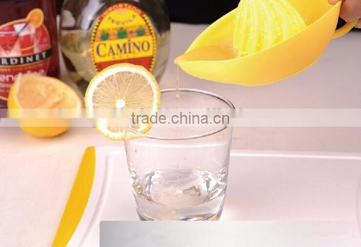Silicone Manual Lemon Citrus Juicer