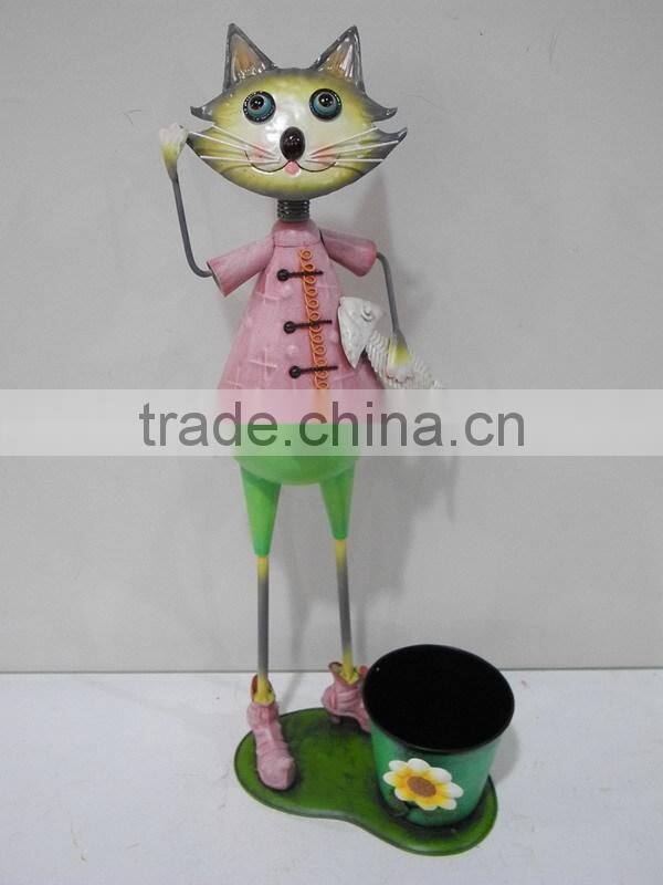 Low price Outdoor cat planter with flower pot for decoration