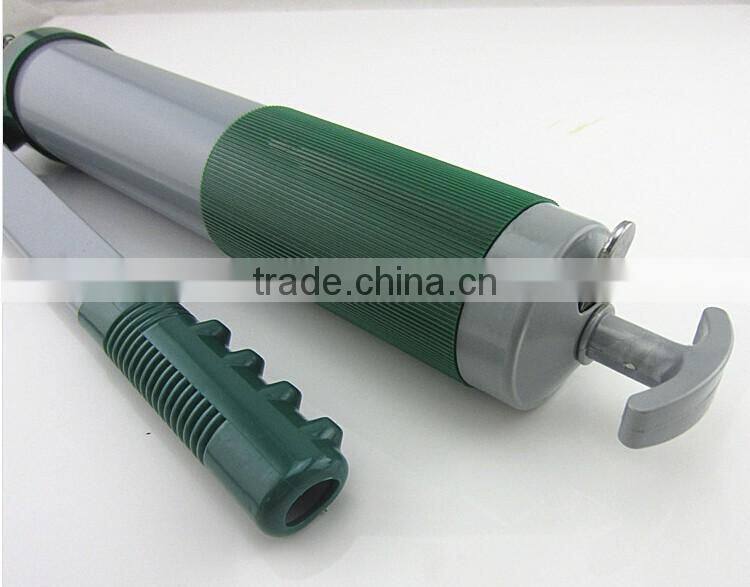 USA style 400CC grease gun with flexible hose