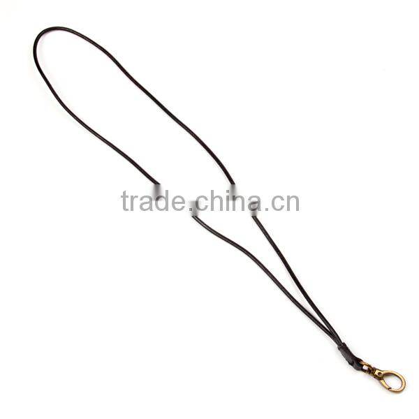 2015 China factory handmade crafts fashion neck hanging wholesale leather key chain