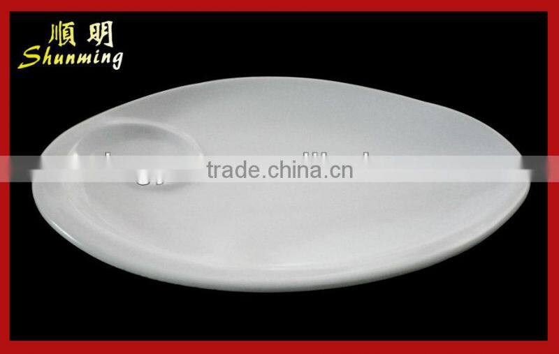 White plate plastic