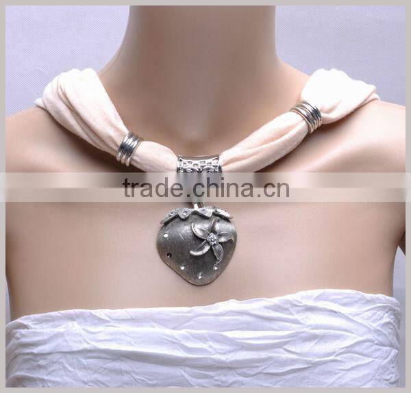 Metal Heart Pendant Necklace Scarf Fashion long Tassel